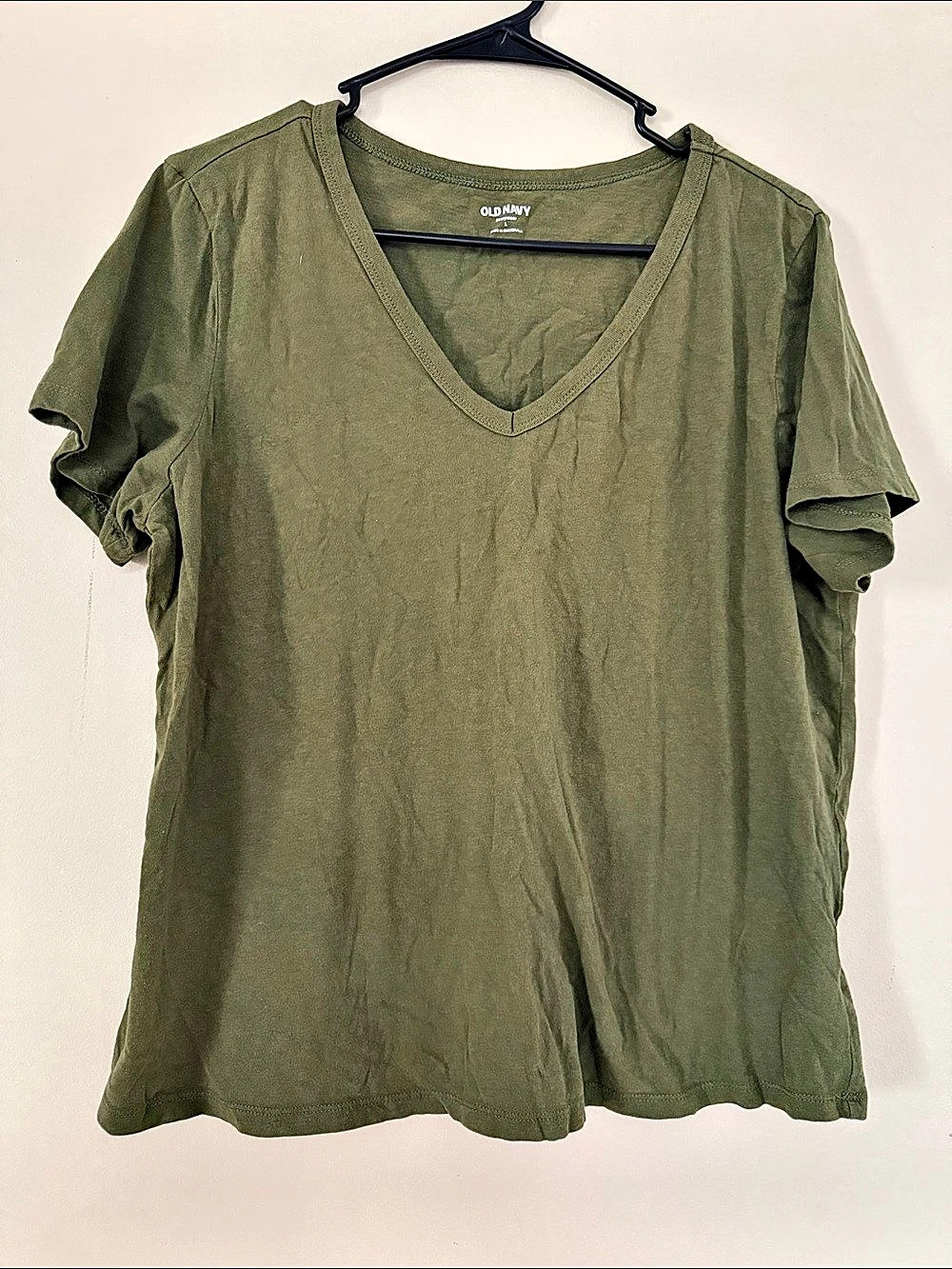 Old Navy EveryWear V-Neck T-Shirt Olive Green Short Sleeve Top